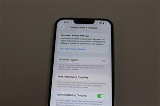 Apple iPhone 13 Pro Max 256GB White Smartphone - READ